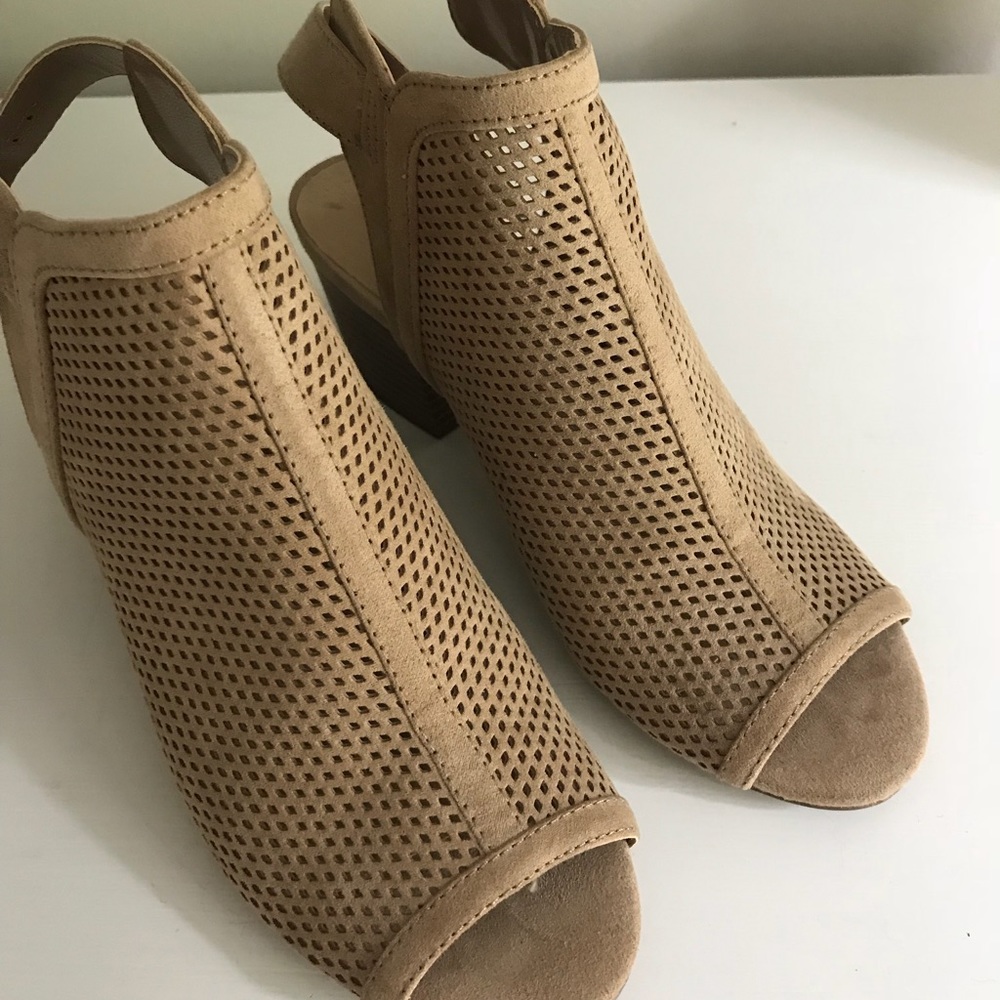 Unish Pryce Sandal